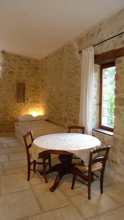 Bed and Breakfast La Ferme De La Condamine Saint-Andre-de-Rosans Экстерьер фото